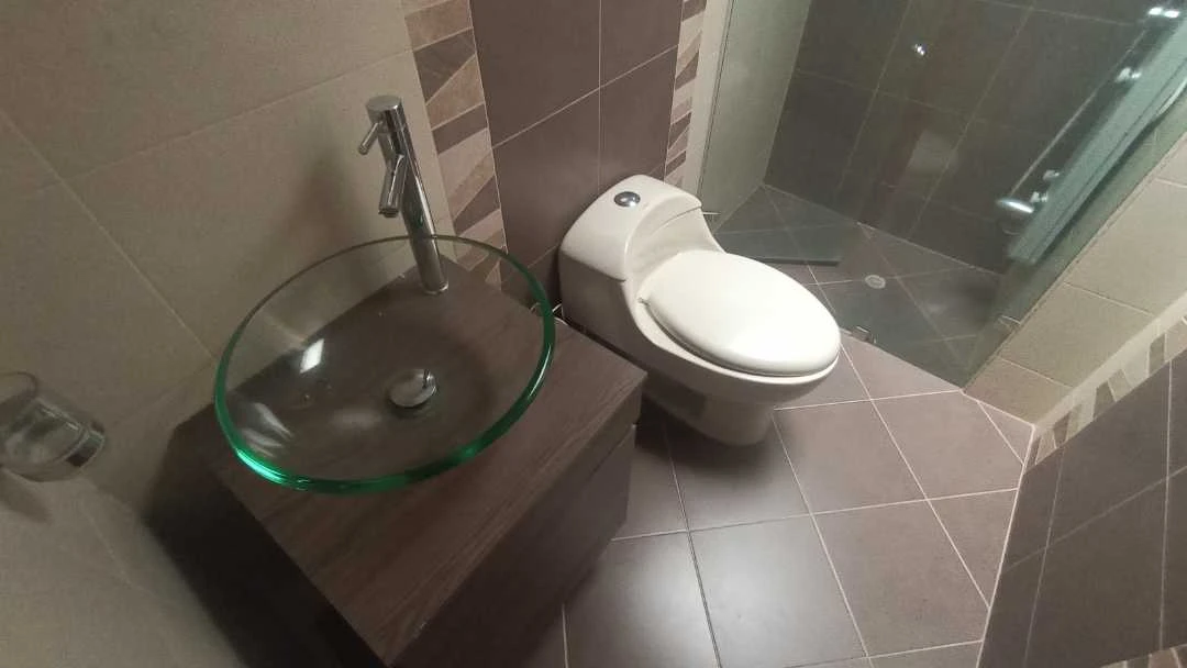 Se arrienda casa 2 piso en sector barrio gran avenida