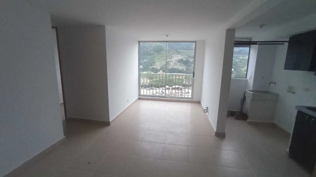 Se vende apartamento en sector Navarra unidad poblado niquia