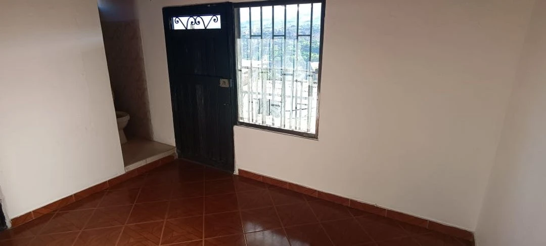 Casa en arriendo cerca a la estación Acevedo