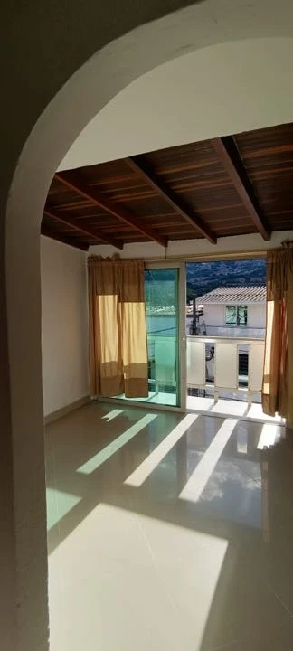 Casa en arriendo cerca a la estación Acevedo