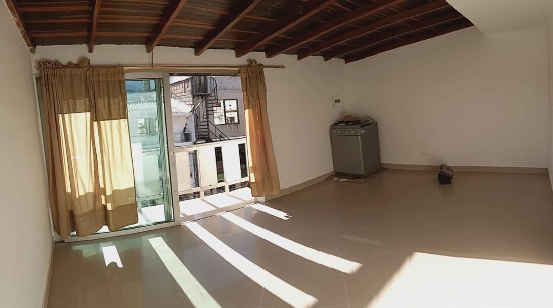 Casa en arriendo cerca a la estación Acevedo