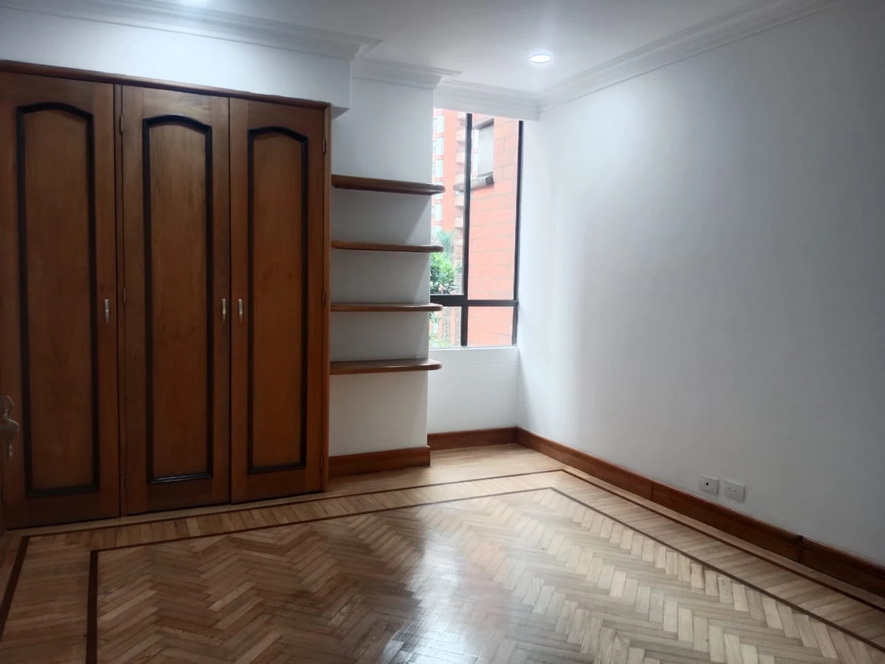 ARRIENDO APARTAMENTO EN EL POBLADO