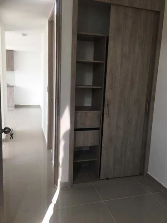 Se. Vende apartamento en sector Navarra plazuela del norte