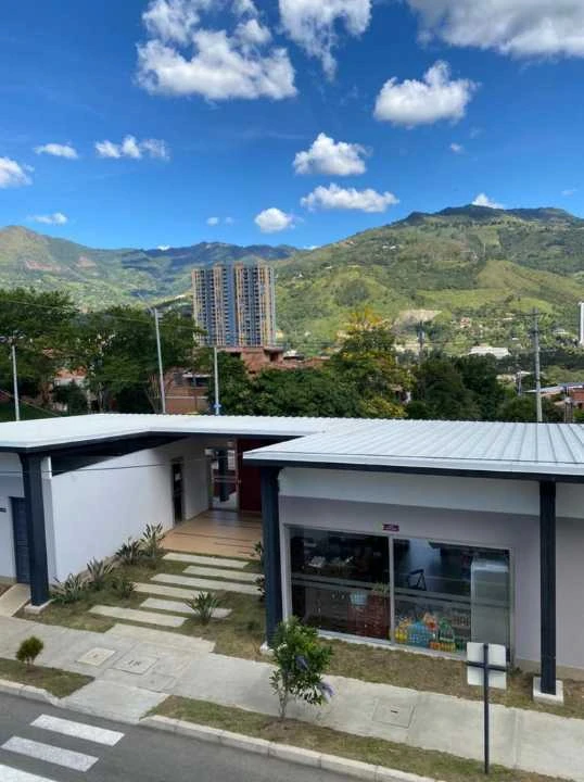 Se. Vende apartamento en sector Navarra plazuela del norte