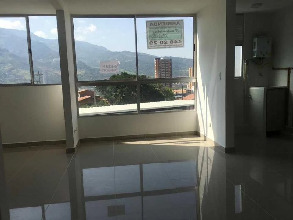 Se. Vende apartamento en sector Navarra plazuela del norte