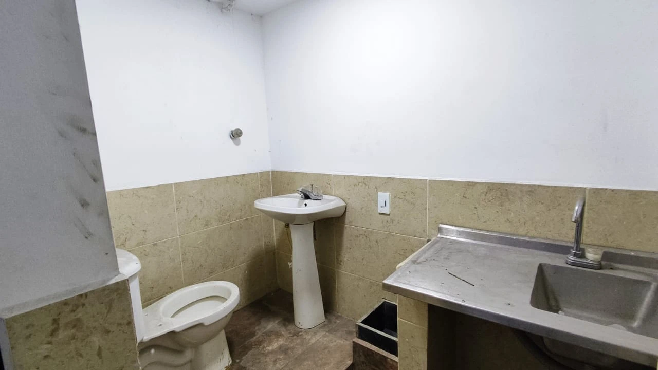Bodega en arriendo barrio colombia 