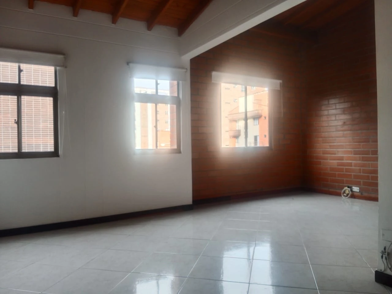 ARRIENDO APARTAMENTO DUPLEX
