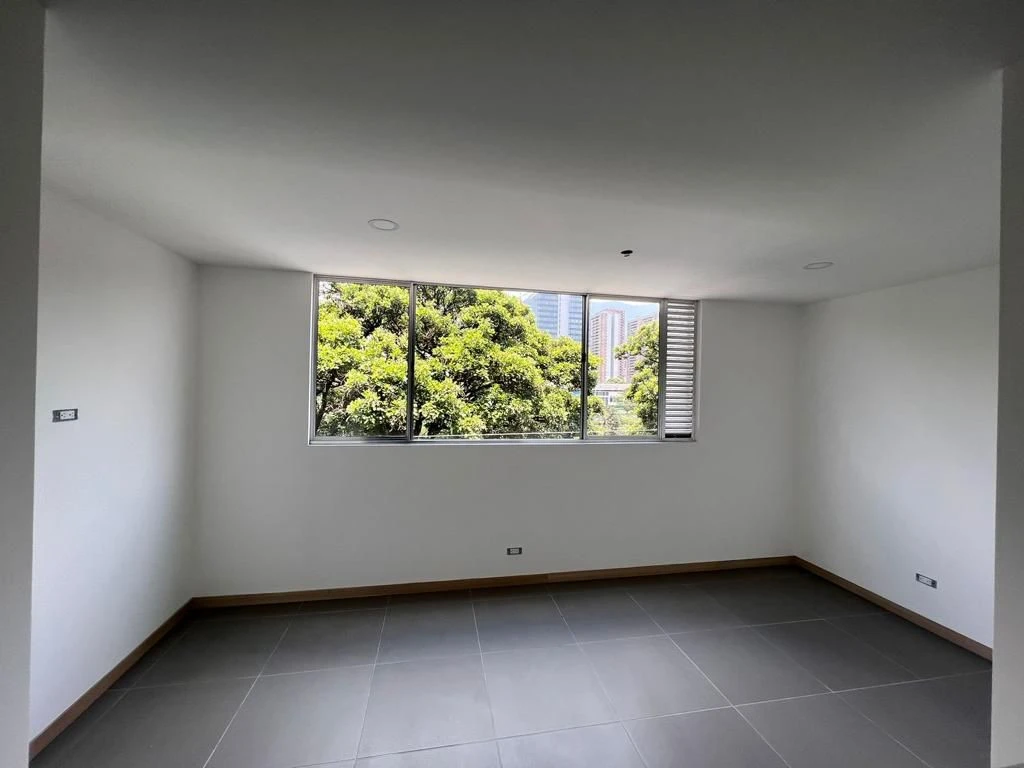 APARTA ESTUDIO EN ARRIENDO 
