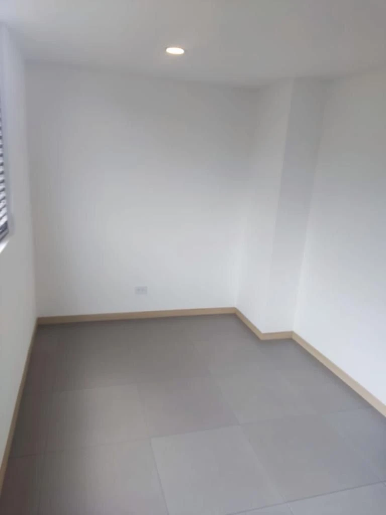APARTA ESTUDIO EN ARRIENDO 