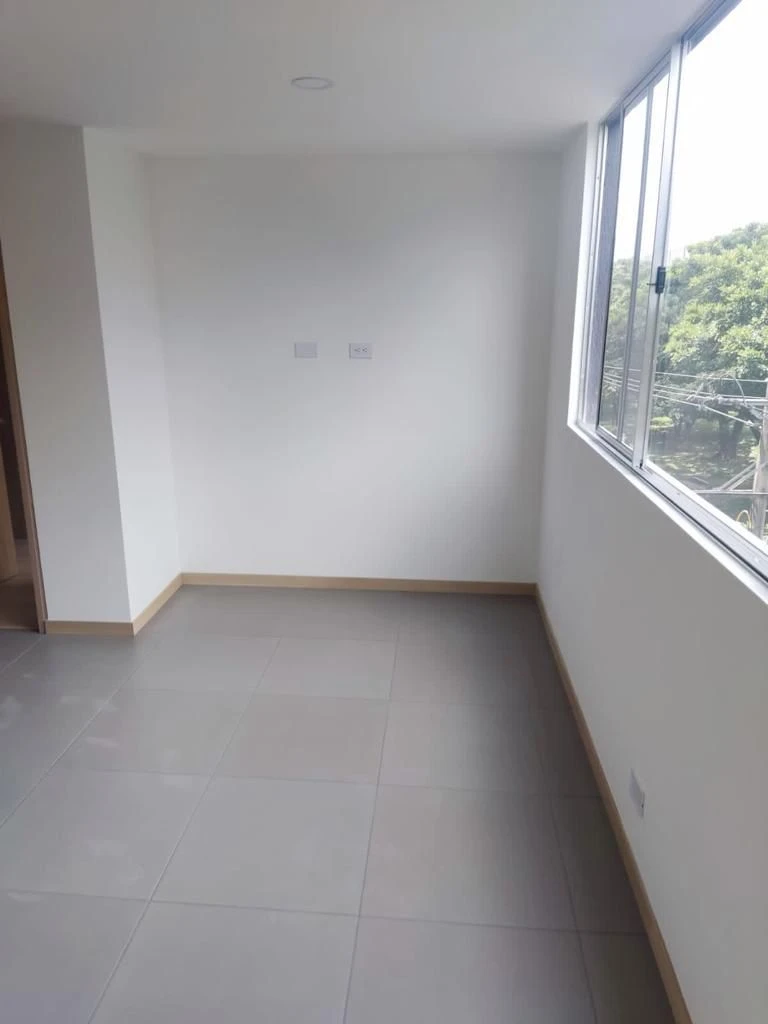 APARTA ESTUDIO EN ARRIENDO 