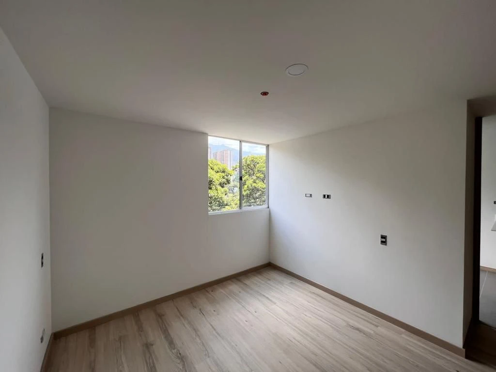 APARTA ESTUDIO EN ARRIENDO 