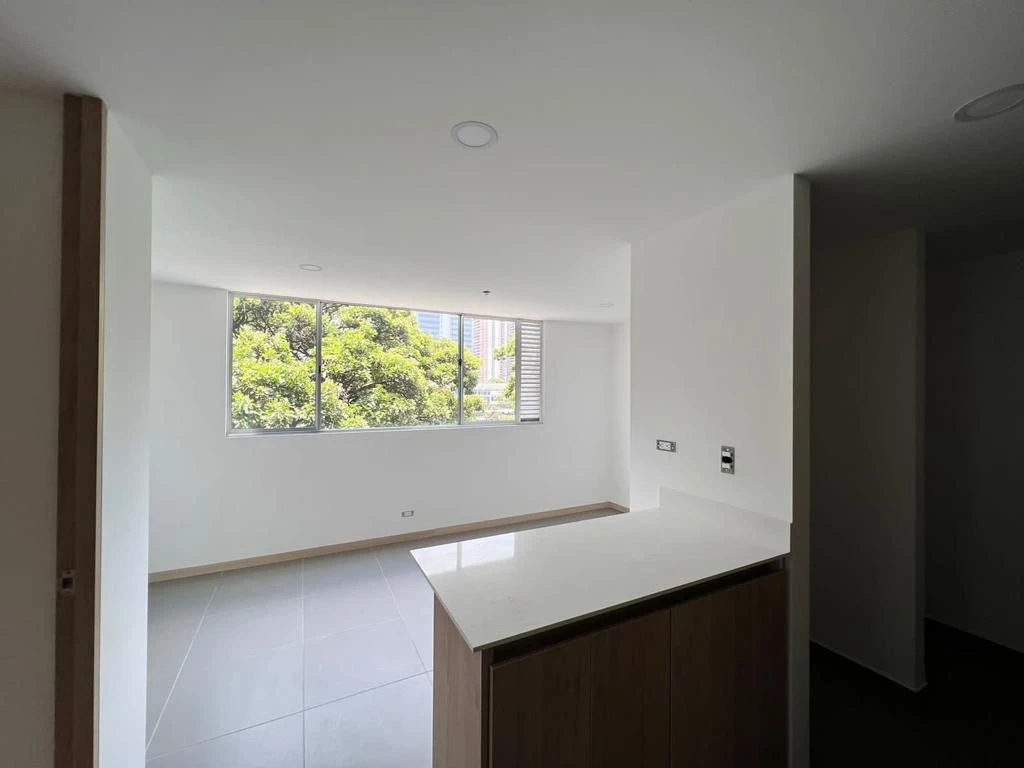 APARTA ESTUDIO EN ARRIENDO 
