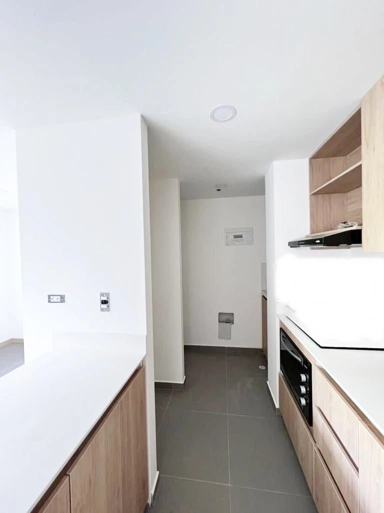 APARTA ESTUDIO EN ARRIENDO 