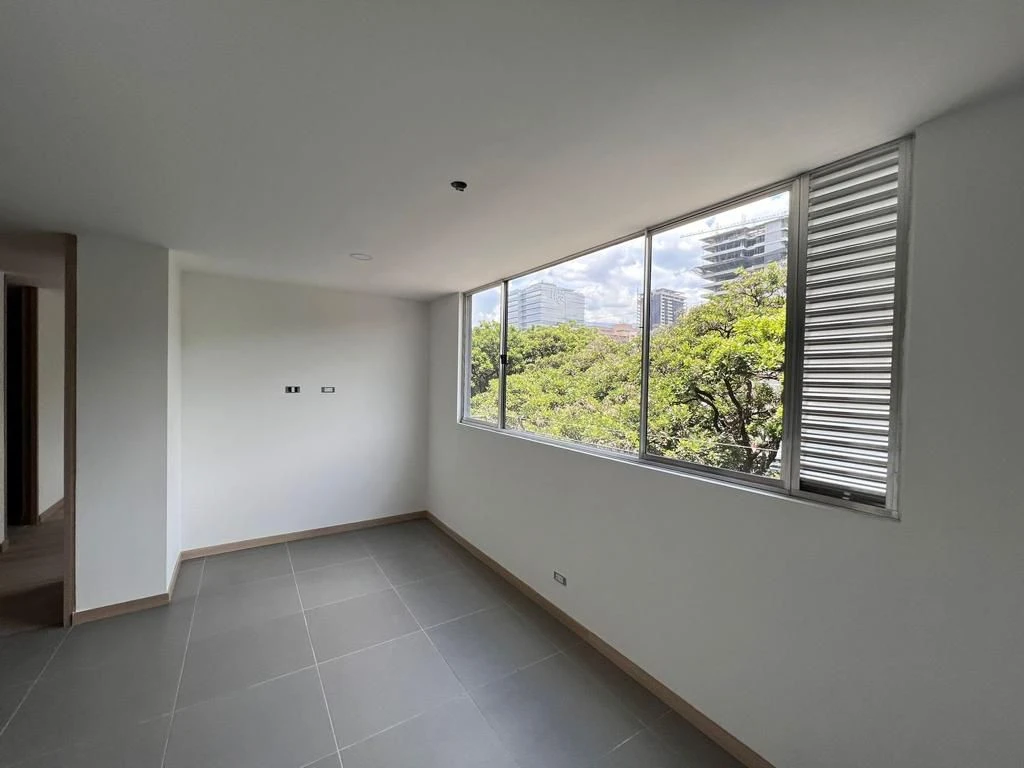 APARTA ESTUDIO EN ARRIENDO 