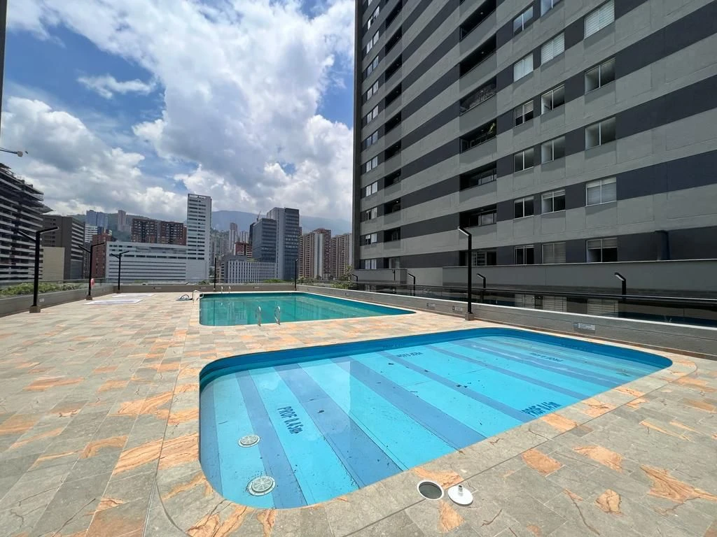APARTA ESTUDIO EN ARRIENDO 