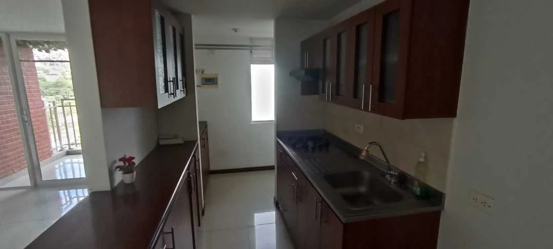 Se arrienda apartamento en sector madera unidad ciudad central