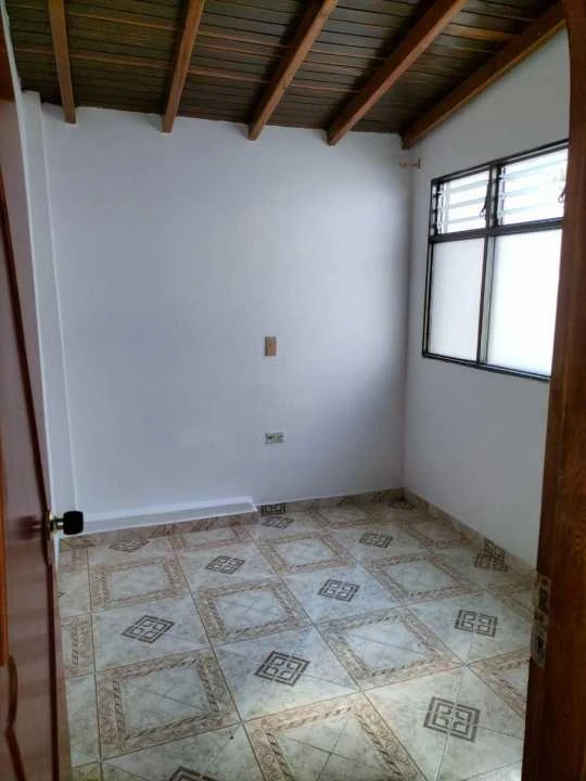 Se vende apartamento en sector niquia parte baja cercaA los árboles