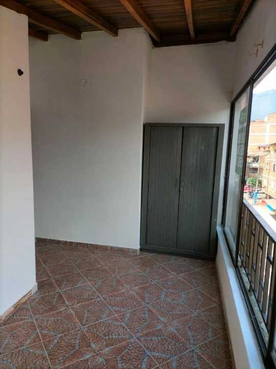 Se vende apartamento en sector niquia parte baja cercaA los árboles