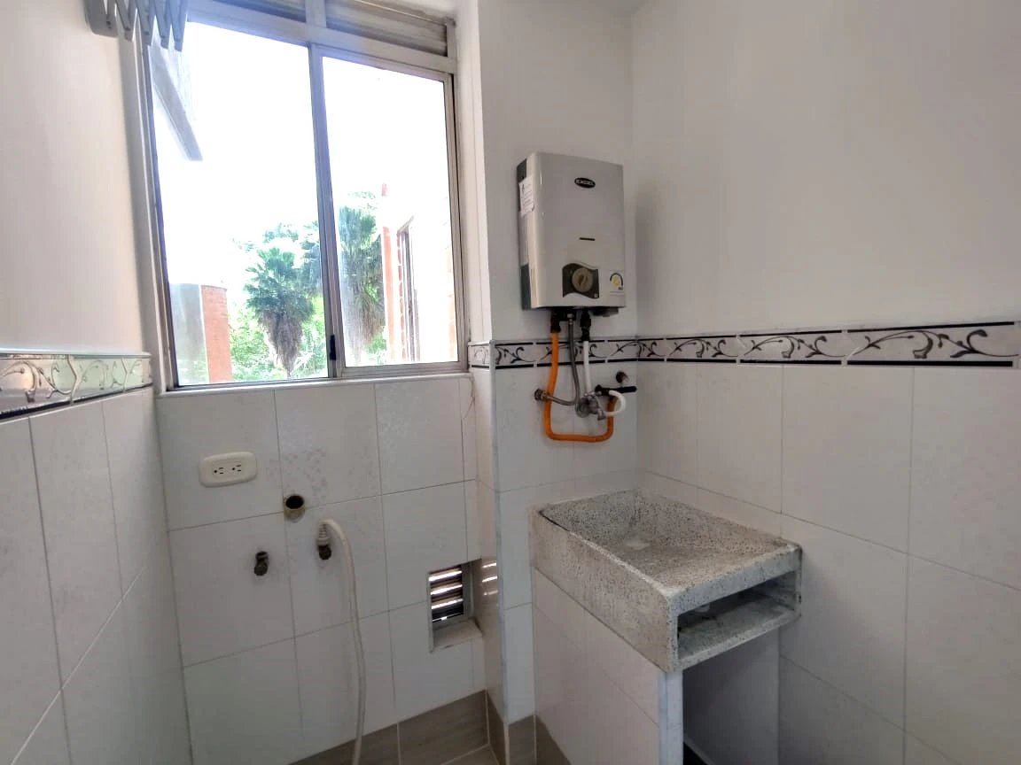 Apartamento en arriendo sector Loma de San Julián