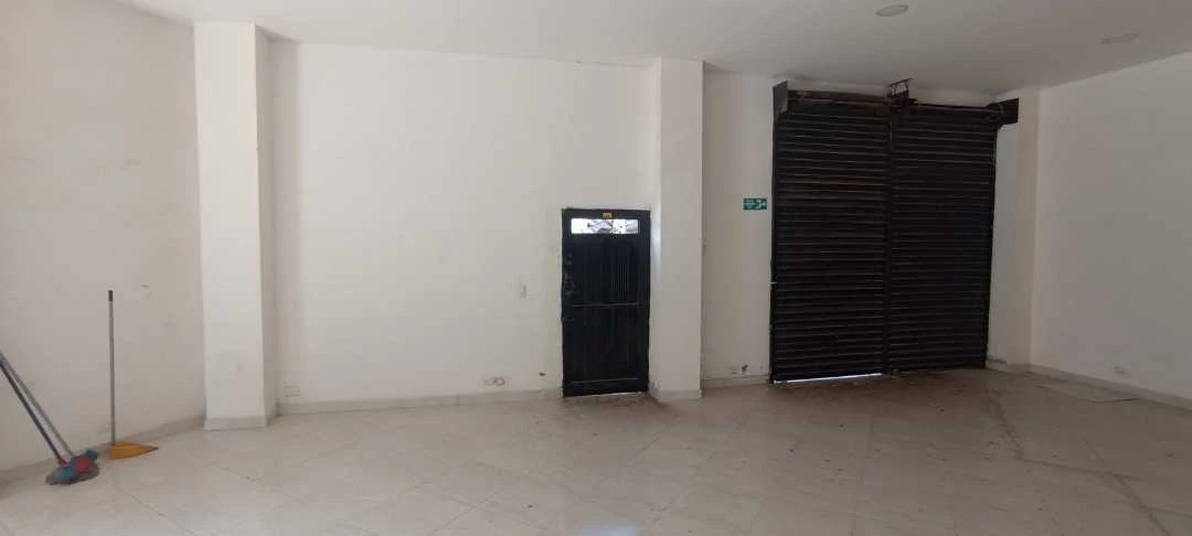 Se arrienda local 110 mts detrás del centro comercial florida