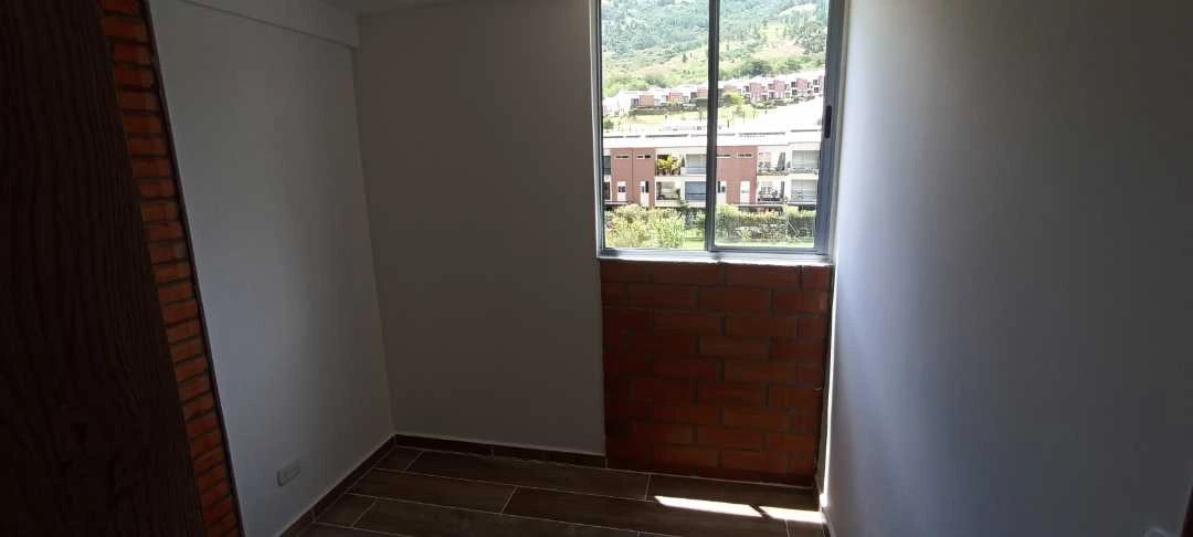 Se arrienda apartamento en sector Navarra unidad poblado niquia