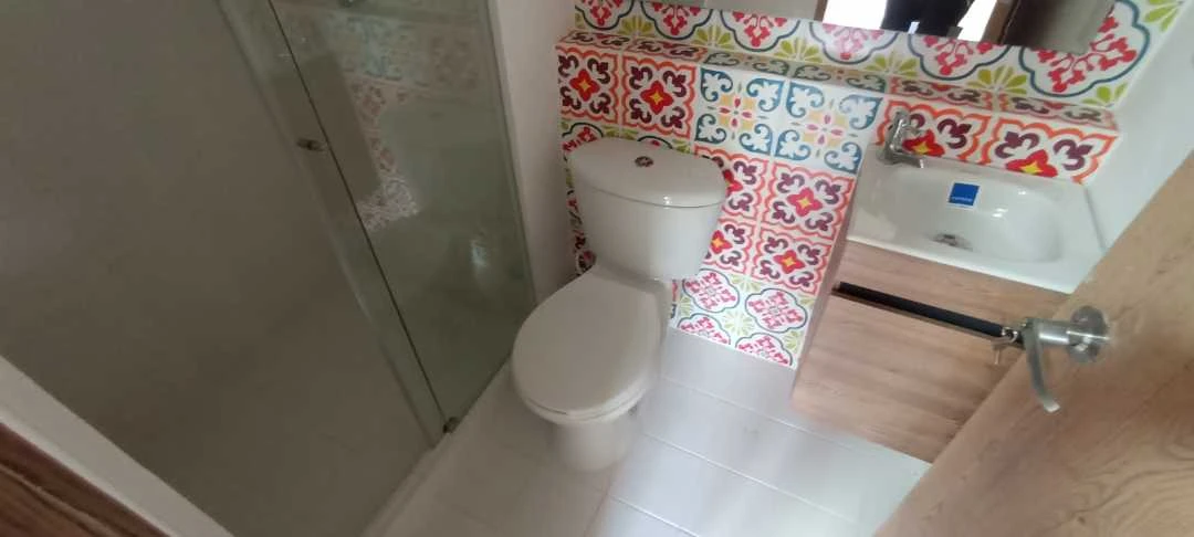 Se arrienda apartamento en sector Navarra unidad poblado niquia