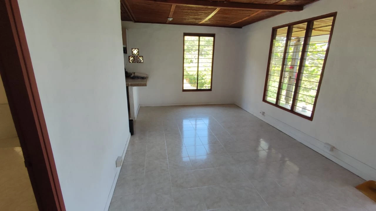 Casa campestre en arriendo -Vía la ceja- La Unión 