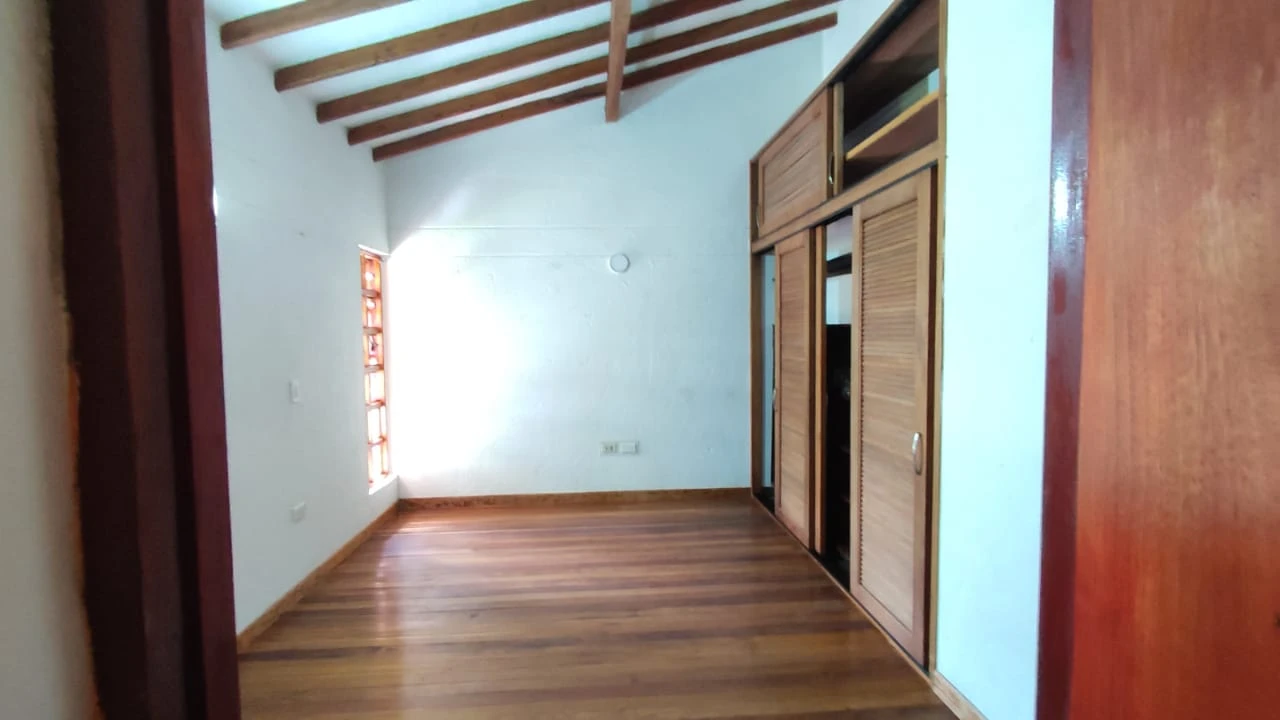 Casa campestre en arriendo -Vía la ceja- La Unión 