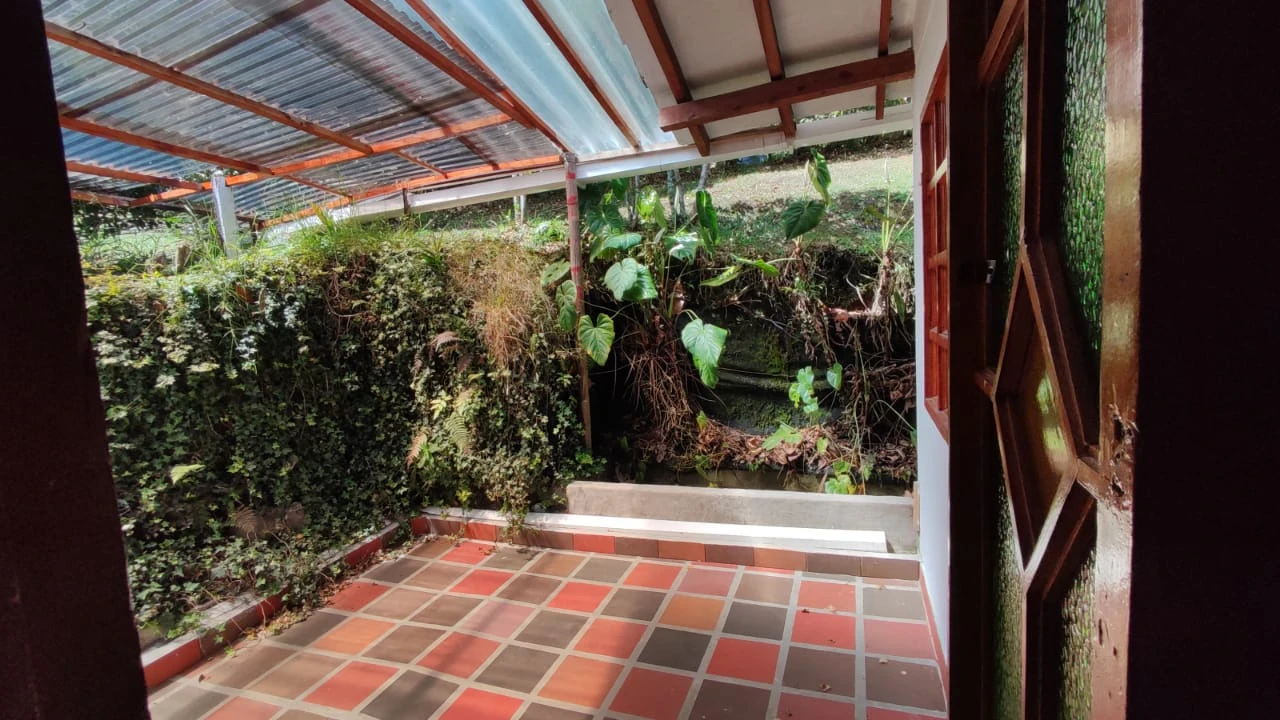 Casa campestre en arriendo -Vía la ceja- La Unión 