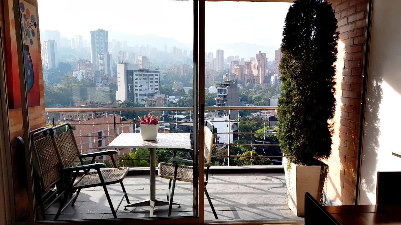 Apartamento amoblado sector de Lalinde