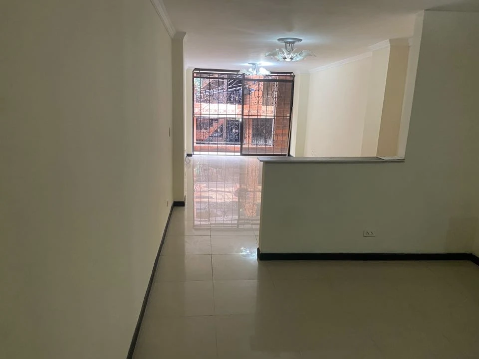 Apartamento en arriendo sector Cabañas