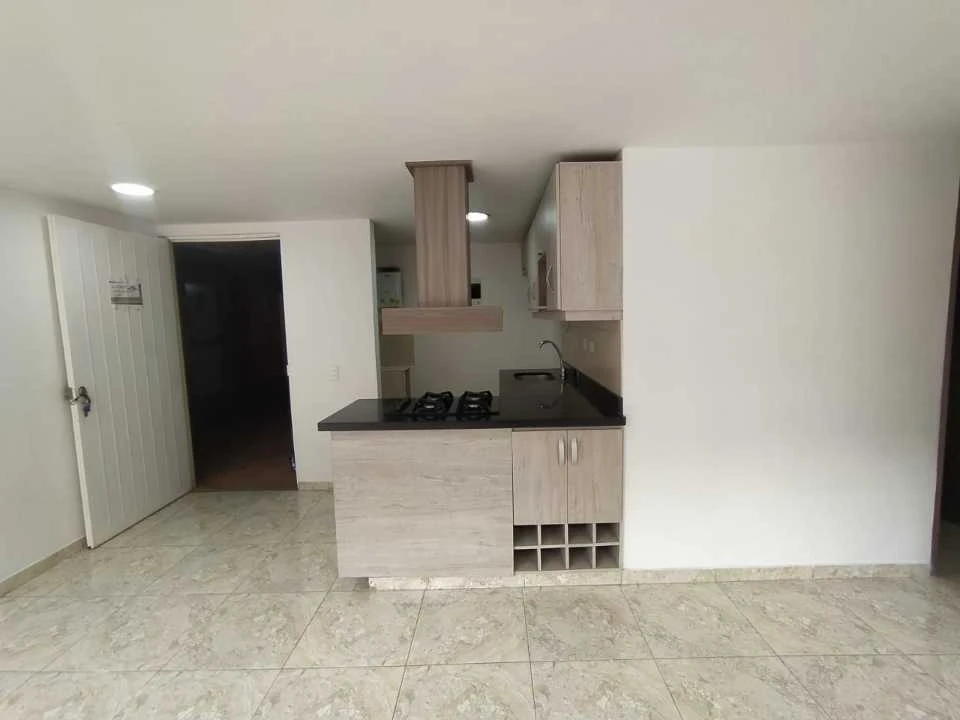 Se arrienda apartamento en sector via Machado