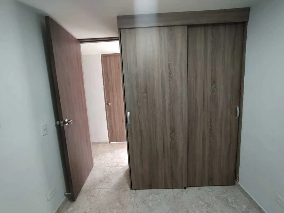 Se arrienda apartamento en sector via Machado