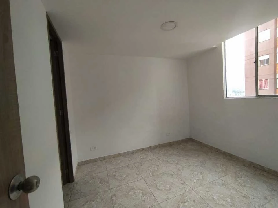 Se arrienda apartamento en sector via Machado