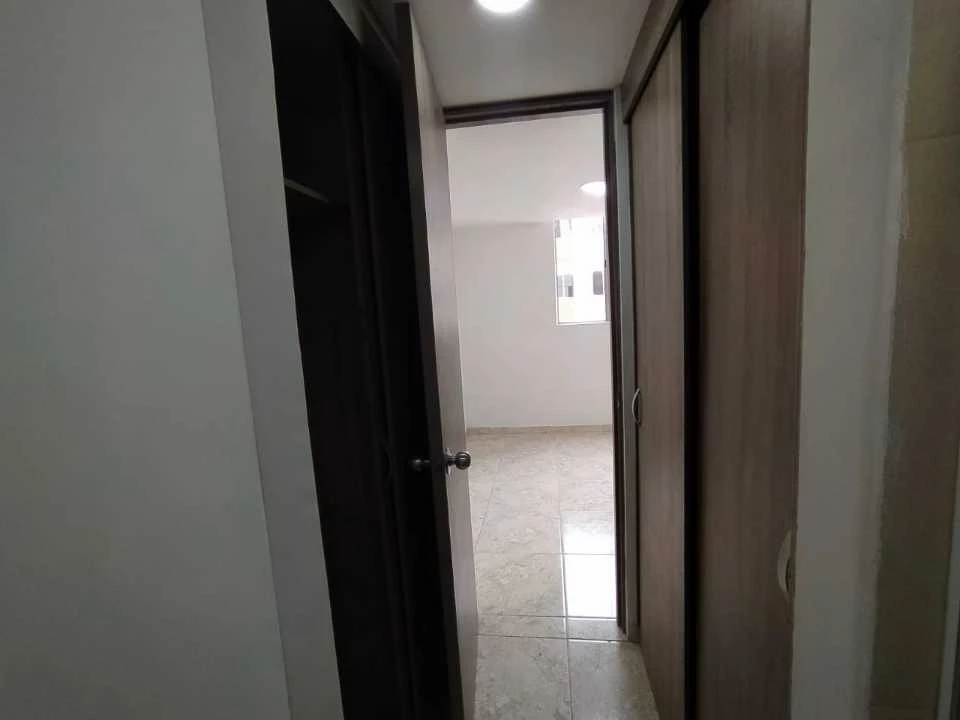 Se arrienda apartamento en sector via Machado