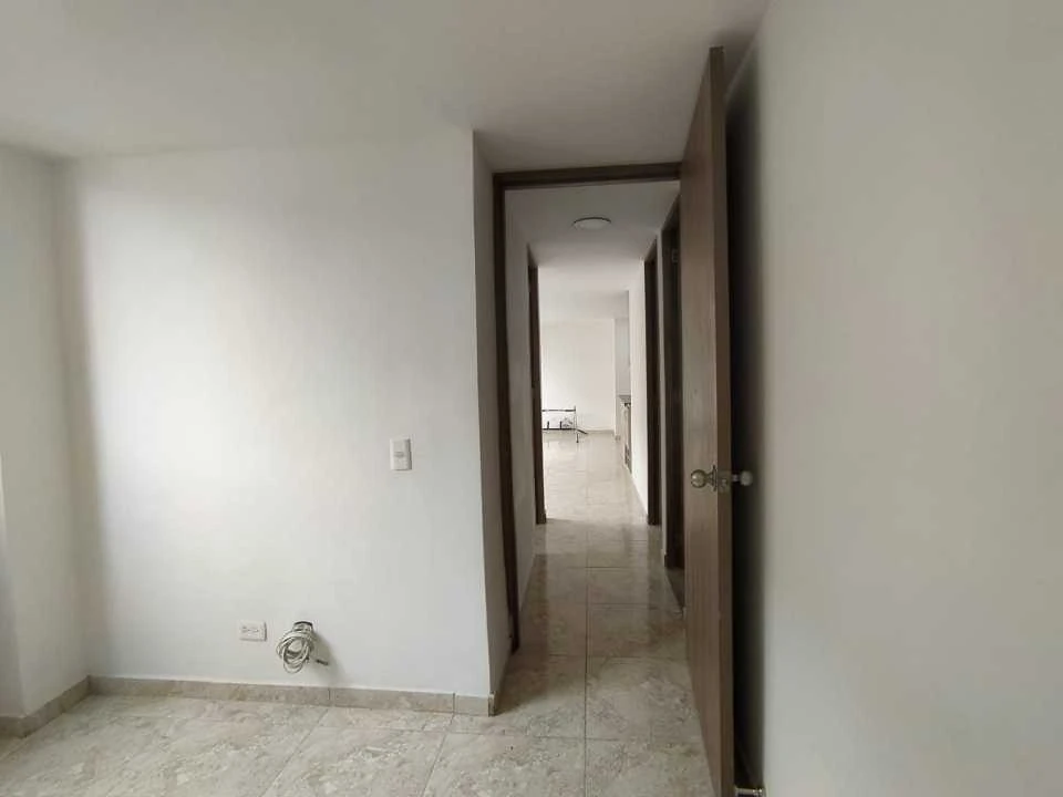 Se arrienda apartamento en sector via Machado