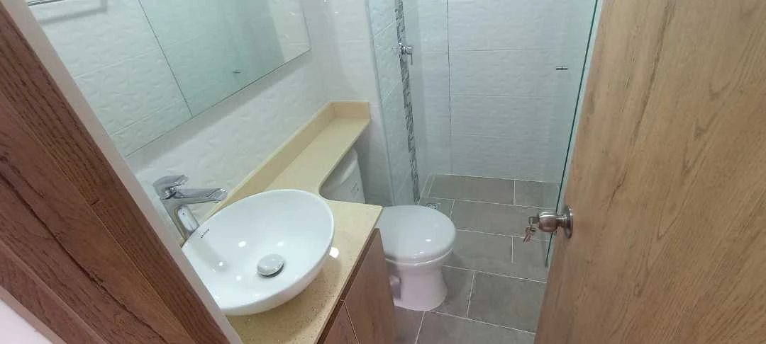 Se arrienda apartamento nuevo en sector madera via Machado