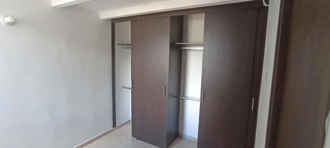 Se vende apartamento en la unidad curazao