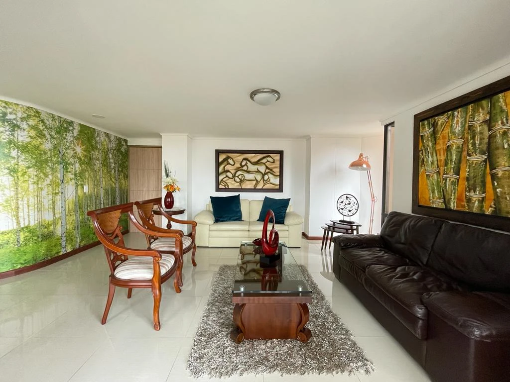 VENDO APARTAMENTO EN EL POBLADO SECTOR TRANSVERSAL INFERIOR