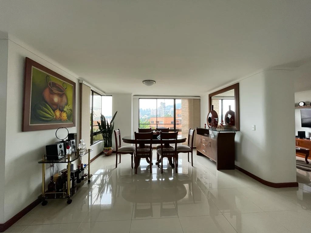VENDO APARTAMENTO EN EL POBLADO SECTOR TRANSVERSAL INFERIOR
