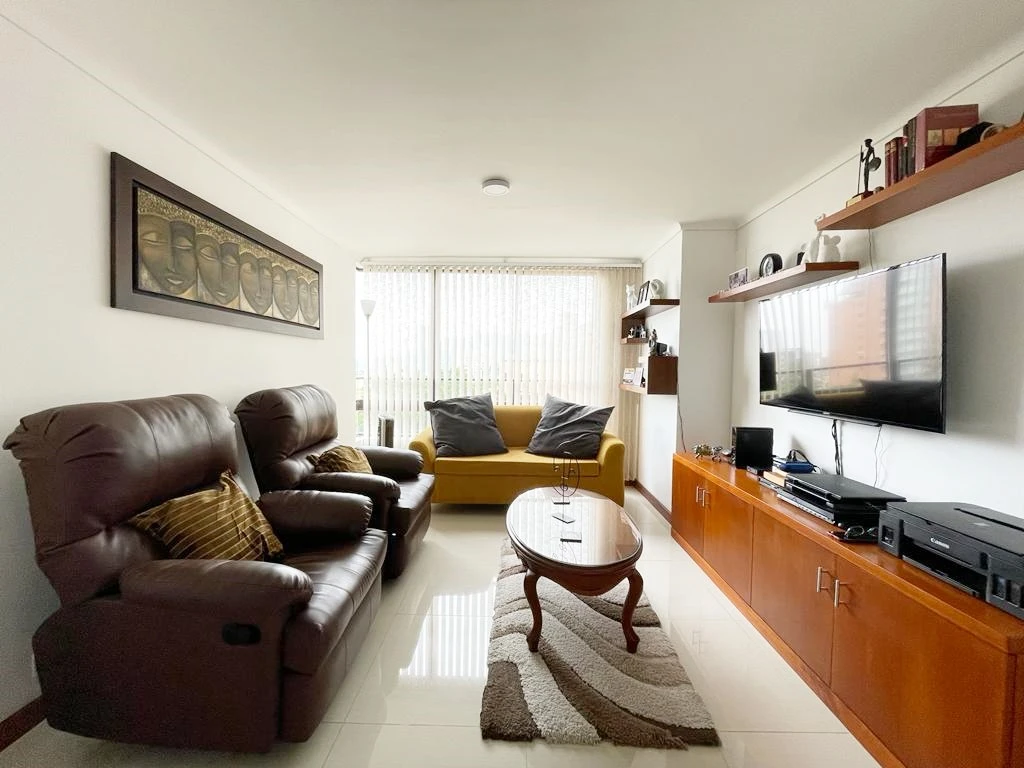 VENDO APARTAMENTO EN EL POBLADO SECTOR TRANSVERSAL INFERIOR