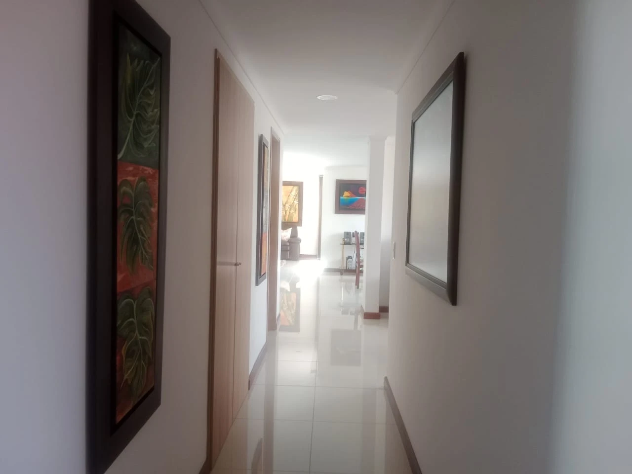 VENDO APARTAMENTO EN EL POBLADO SECTOR TRANSVERSAL INFERIOR
