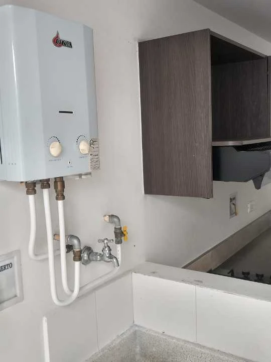 Se arrienda apartamento en sector niquia parte baja