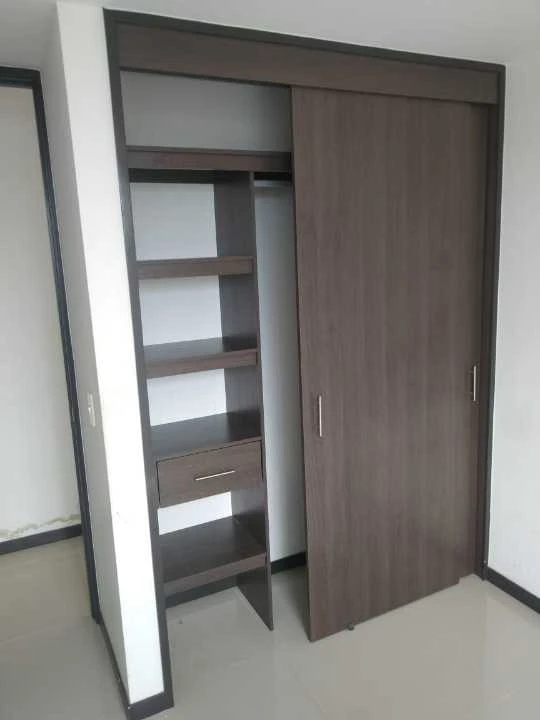 Se arrienda apartamento en sector niquia parte baja