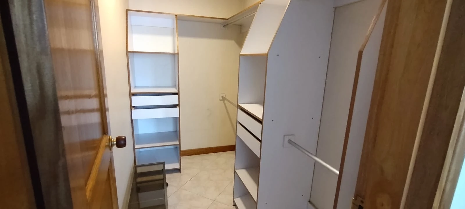 Apartamento Amoblado en Arriendo sector La Aguacatala Medellín