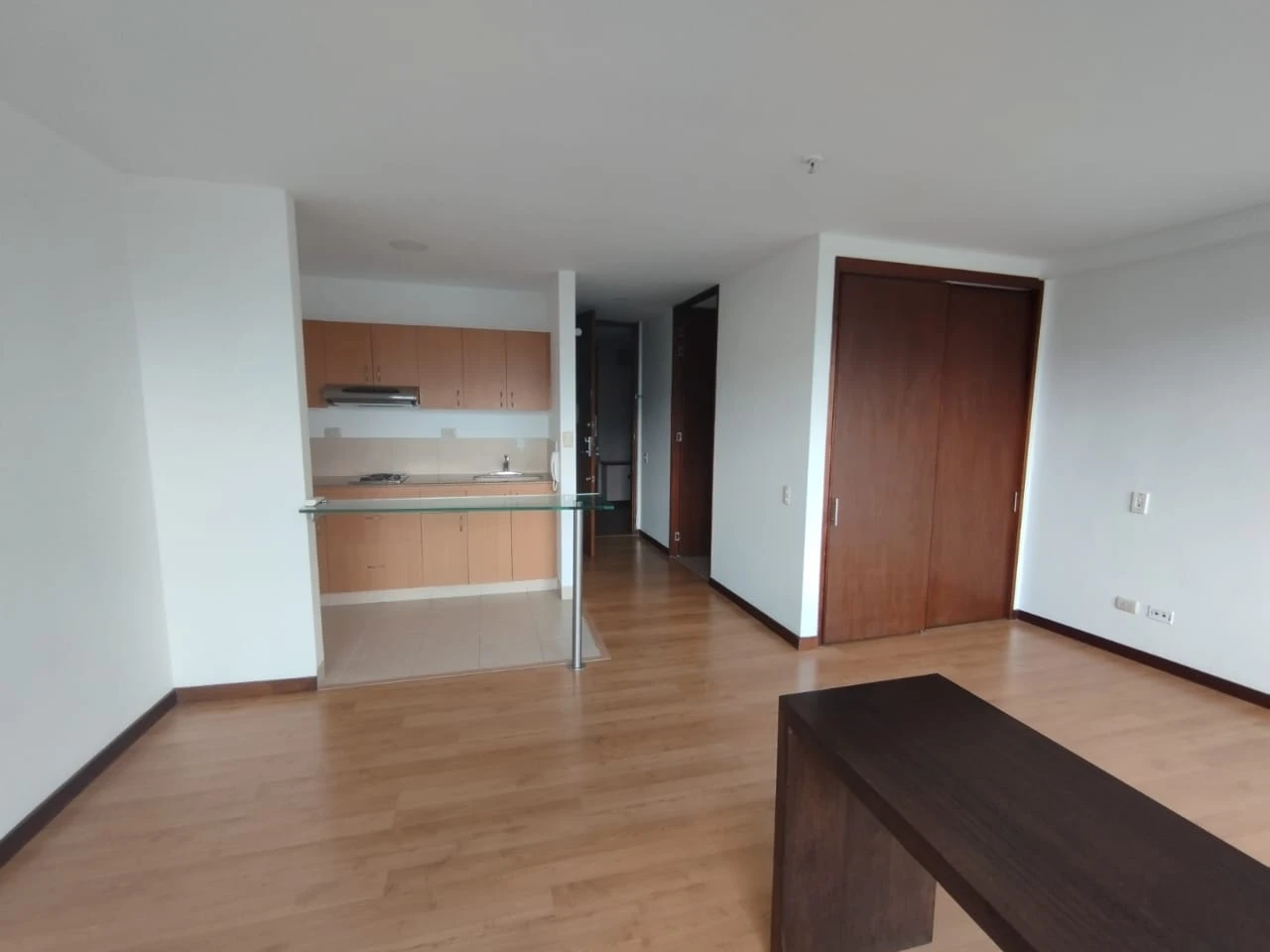Aparta estudio en el poblado Oviedo