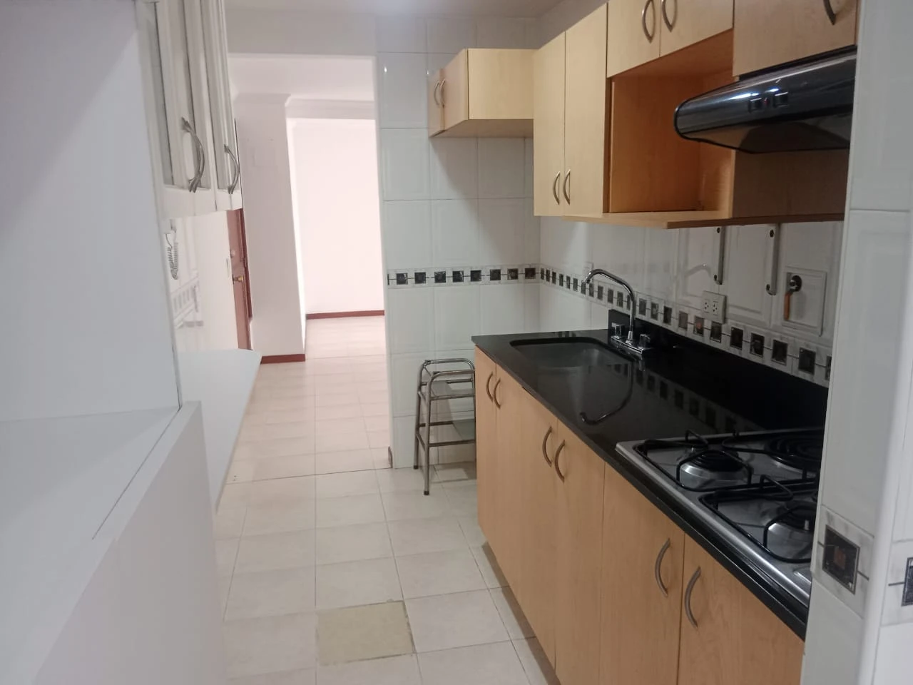 ARRIENDO APARTAMENTO EN EL POBLADO