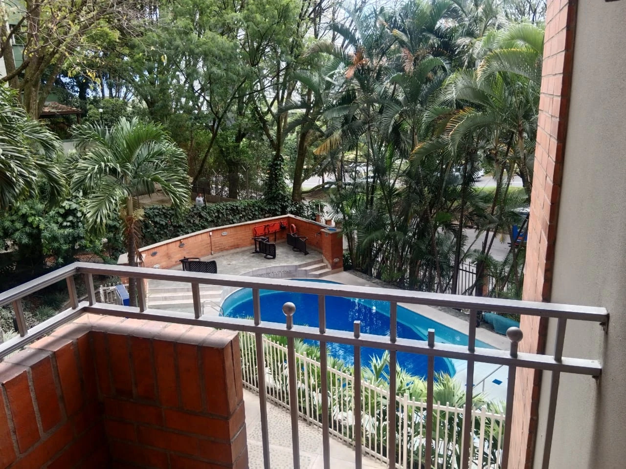 ARRIENDO APARTAMENTO EN EL POBLADO