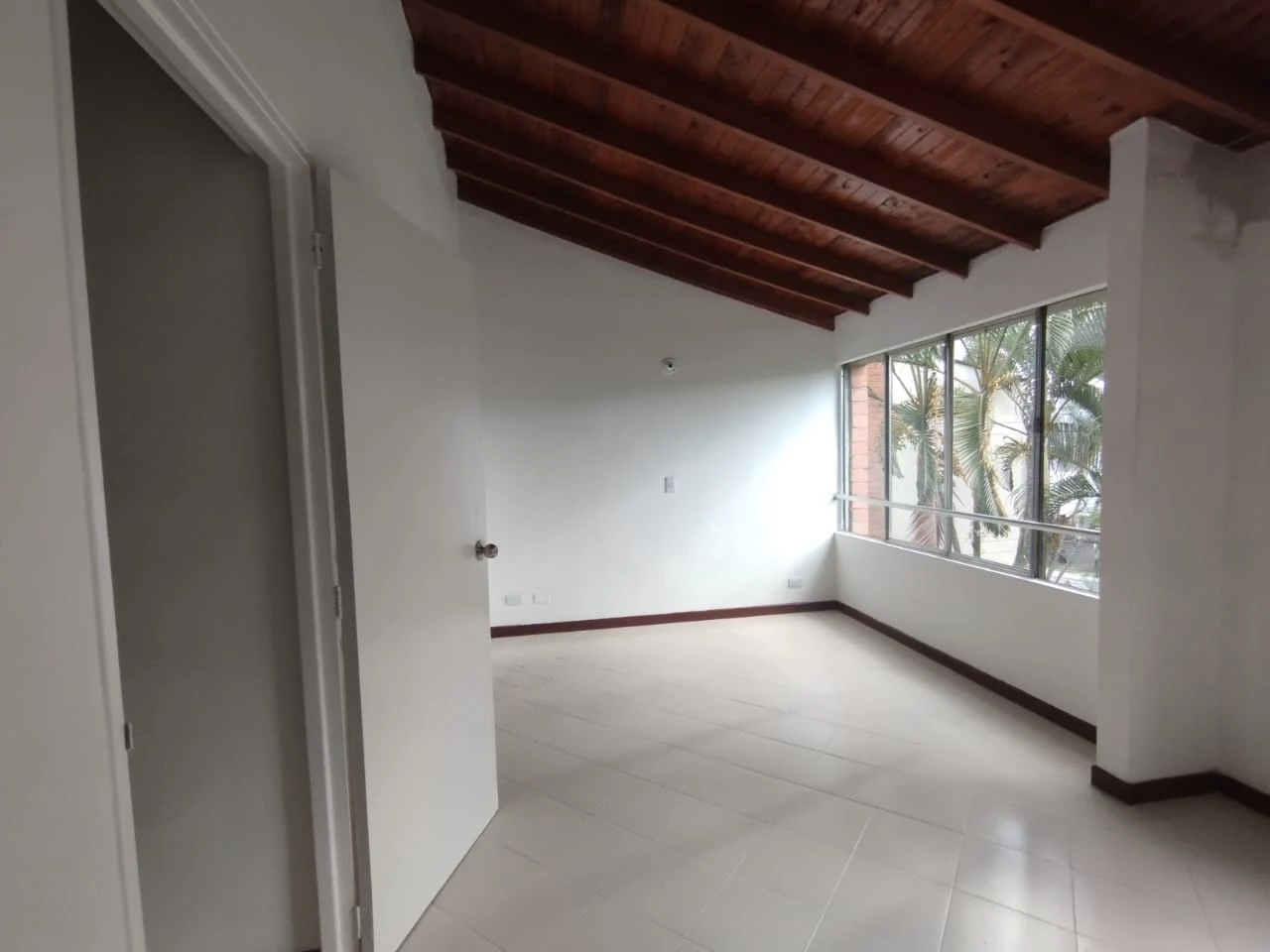 Apartamento En Arriendo Sector Loma del Indio