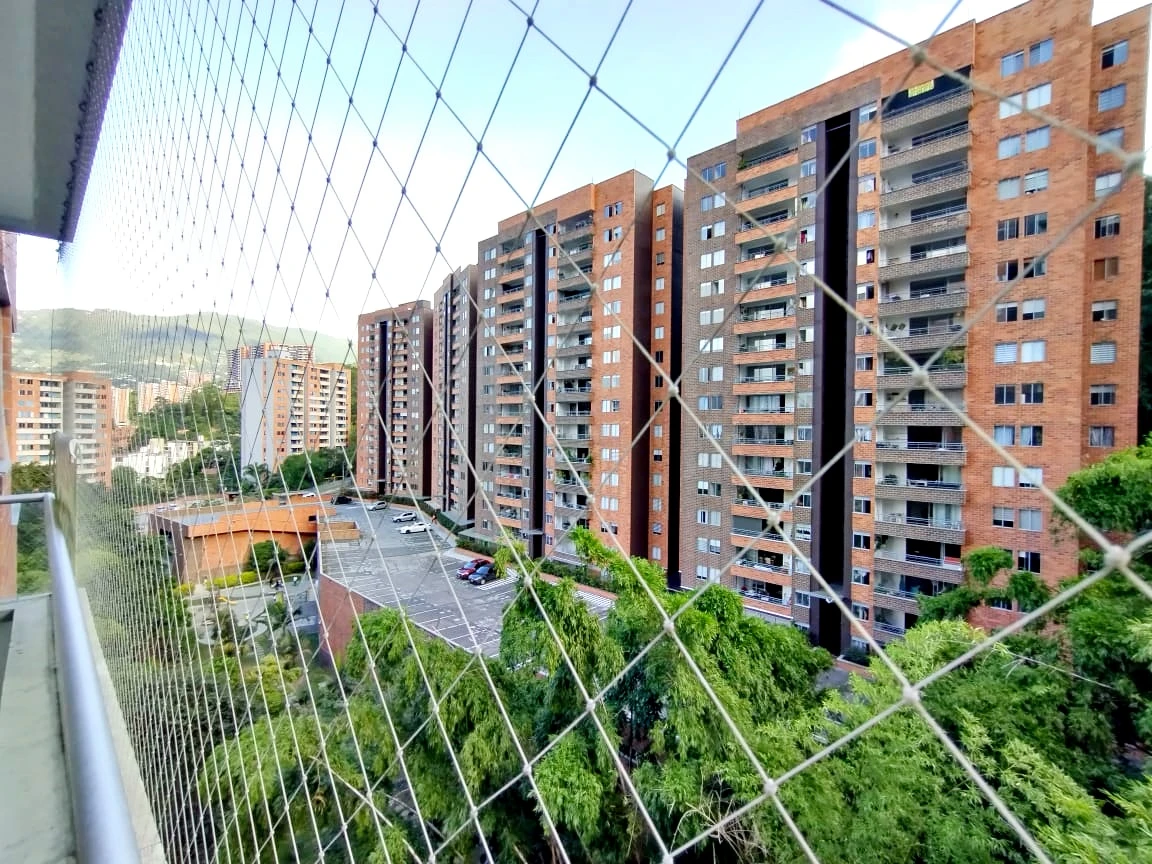 Apartamento en arriendo sector Señorial